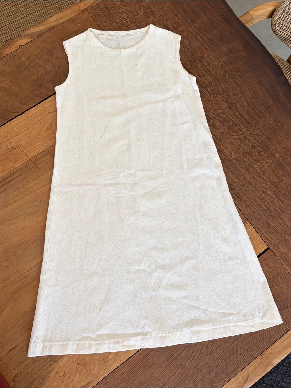 WHITE DRESS